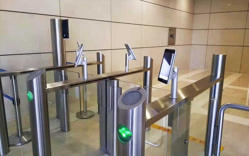 商湯賦能中石油大廈速通門AI智能識別人臉通行功能